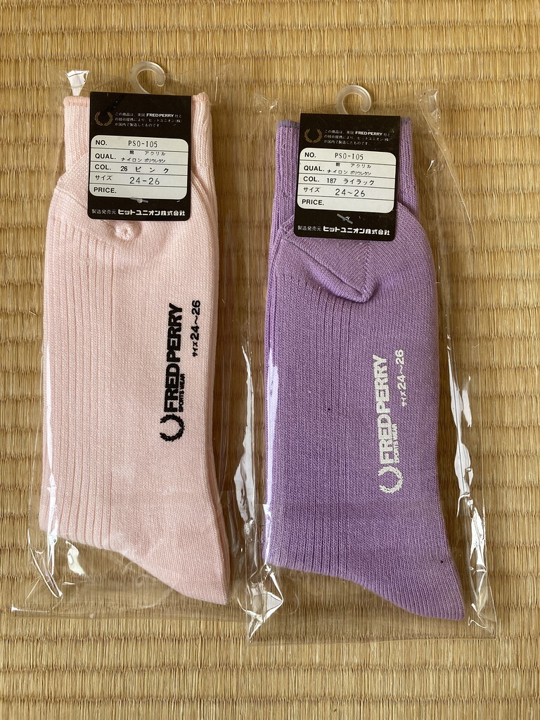 送料無料!新品未使用!即決です! ピンク＆ラベンダー２足セット? フレッドペリー FRED PERRY ソックス 靴下 24-26cm ※限定５組限りです