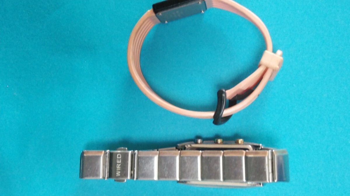 珍品昭和　SEIKO ALBA アルバ デジタル腕時計?。矀€　稼働品　　　W540-4A00 　Ｗ210-5010