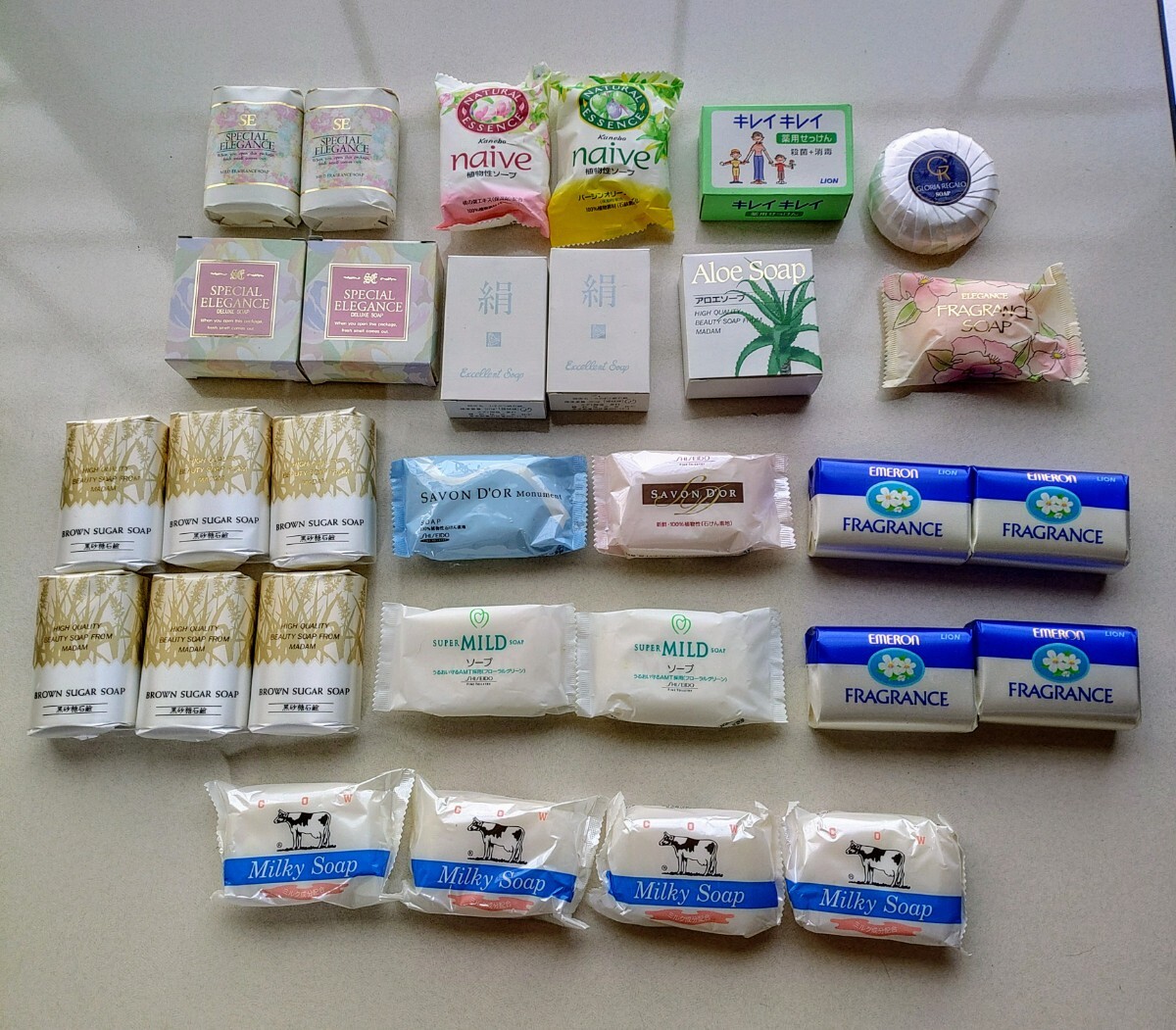 未使用?長(zhǎng)期保管品　固形石鹸　30個(gè)セット　資生堂　マックス　牛乳石鹸　ライオン　エメロン　マダム　黒砂糖　キレイキレイ　カネボウ