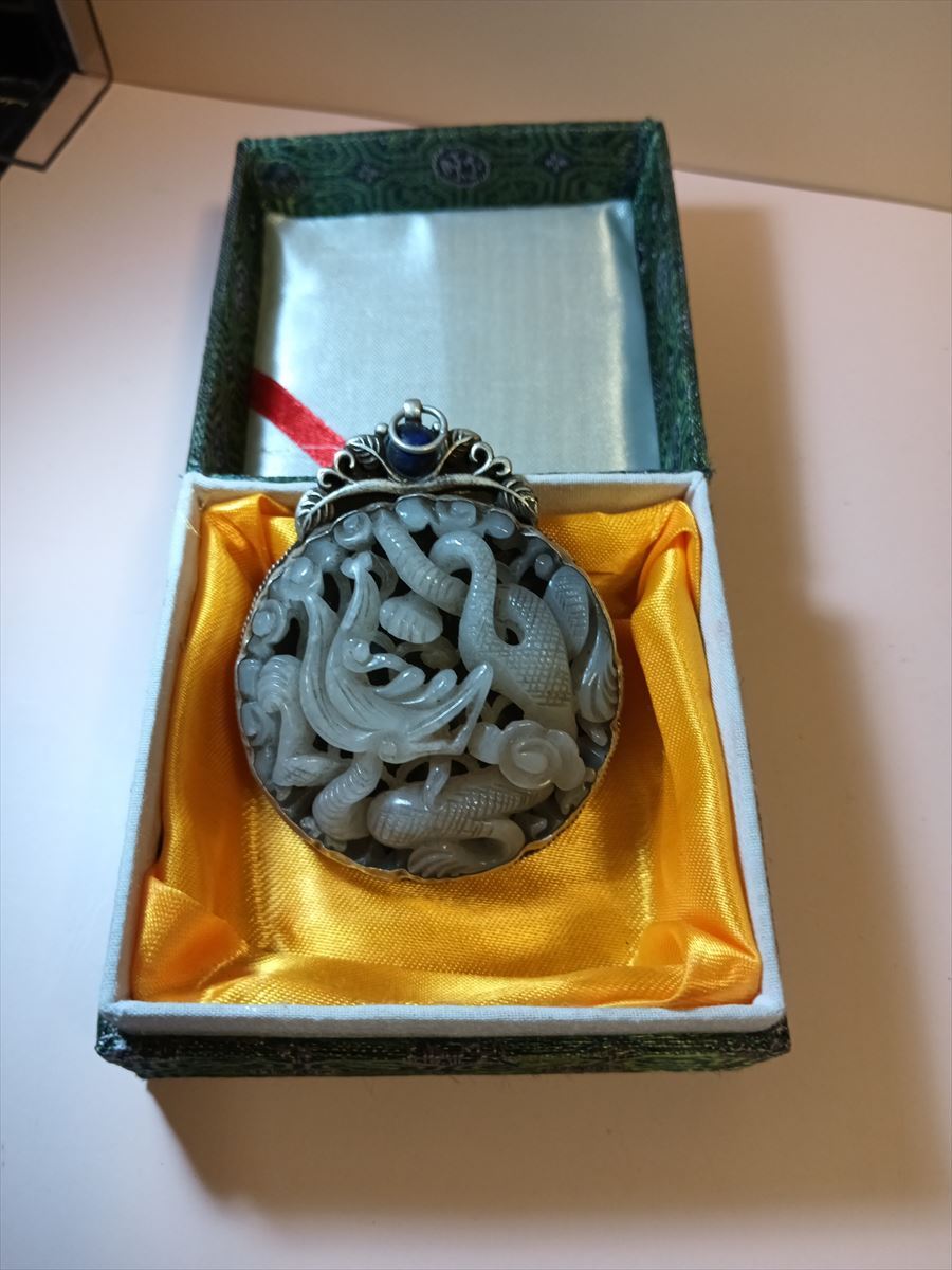 中国美術 古玉 壁玉 和田 碧玉 双龍 時代物 (東洋彫刻)｜売買