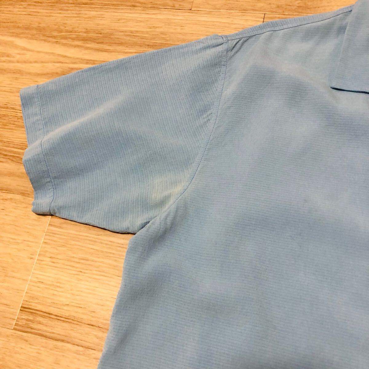【送料無料】 Tommy Bahamaシルク100 %アロハシャツ水色　メンズLサイズ　トミーバハマハワイアンシャツ半袖シャツ絹
