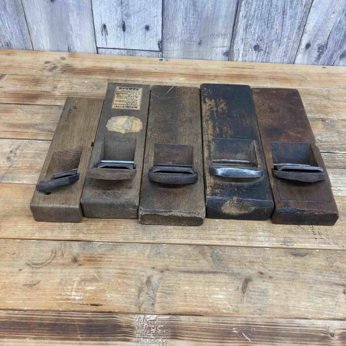 【中古品】 左勘次?國安?虎五郎?東秀雄?菊之助 鉋5個セット 鉋 かんな カンナ 和工具 大工道具 鑿 のみ 鋸 のこ 【東大和店】