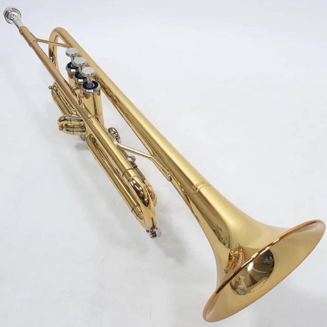 美品 YAMAHA YTR1335 トランペット ゴールド ハードケース付き 美品 YAMAHA YTR1335 トランペット ゴールド ハードケース付き
