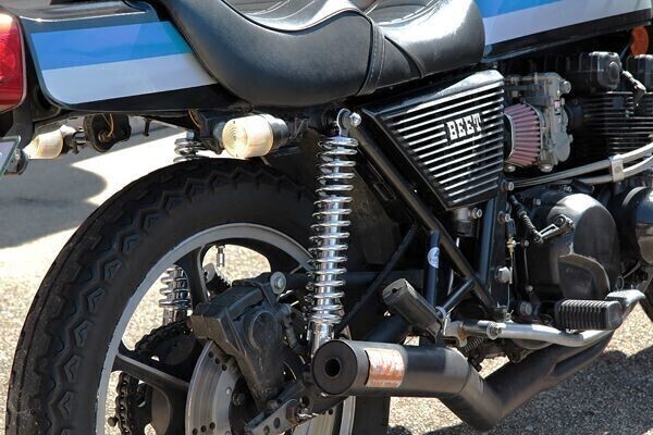 [575] 新品 細(xì)巻き リア サスペンション 325mm フルメッキ 汎用 リアサス Z2 バリオス2 Z400FX ZRX400 ゼファー400 舊車(chē)
