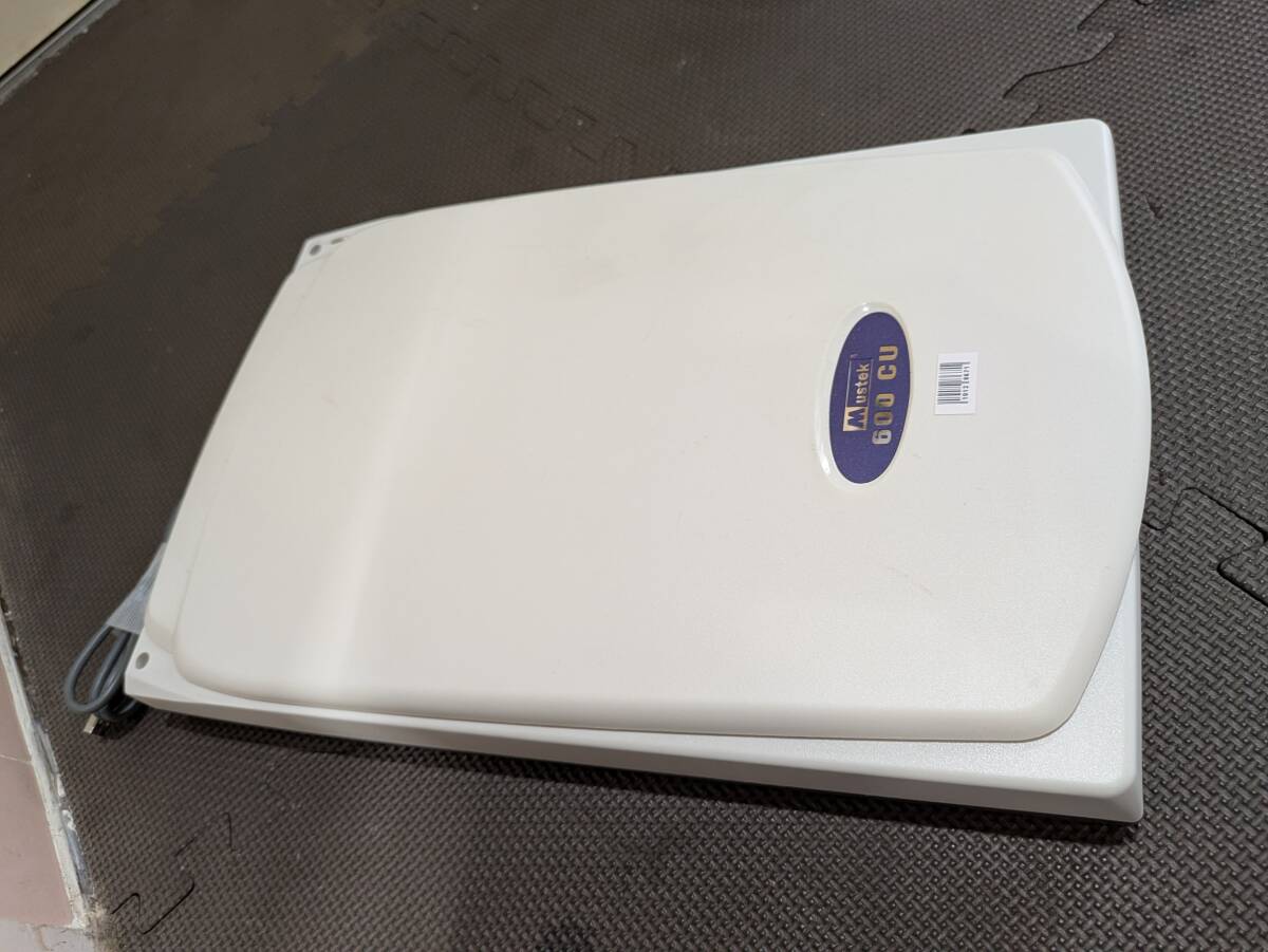 Mustek スキャナー 600CU A4サイズ 本體のみ　現(xiàn)狀品　10128671-45825