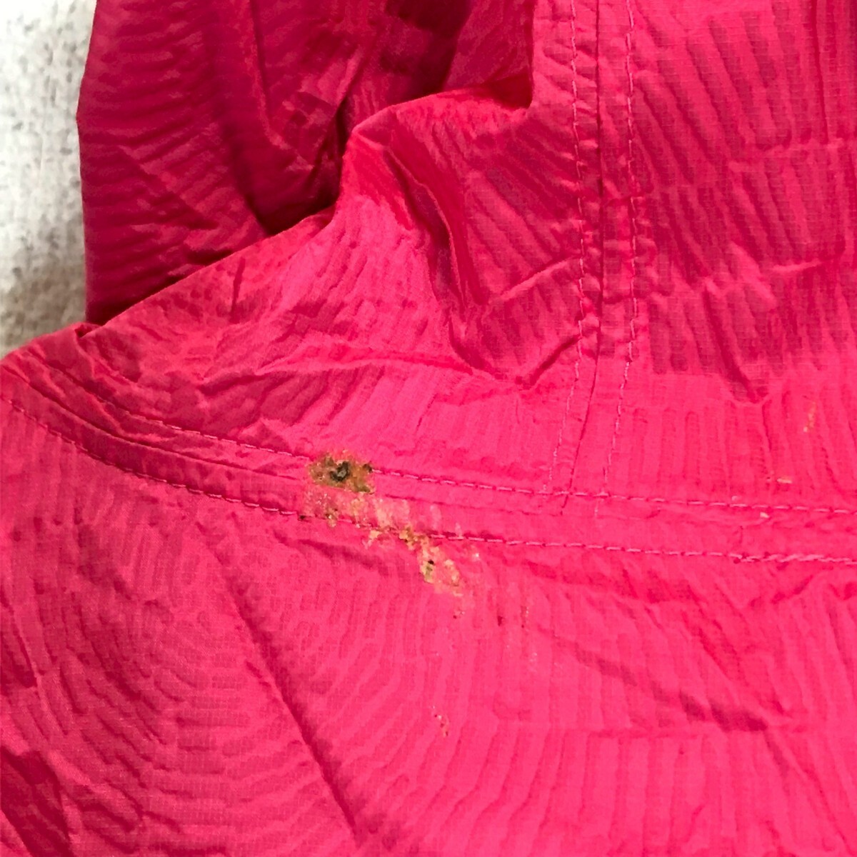 Ye1408dL PUMA プーマ サイズM ノースリーブ ウィンドブレーカー ハーフジップベスト ピンク スポーツウェア 薄手 ランニング トレーニング_画像8