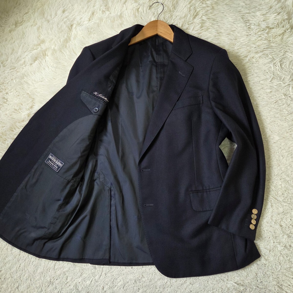 美品 Burberry テーラードジャケット 紺ブレ リネン 背抜き AB5 美品 バーバリー【紺ブレ 金ボタン 希少サイズBE5 L 相当