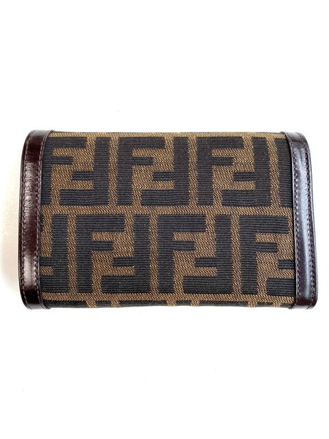 【即決/美品】 FENDI フェンディ 三つ折り財(cái)布 ズッカ 31052 ブラウン 茶 L字ファスナー コンパクトウォレット キャンバス カーフ 