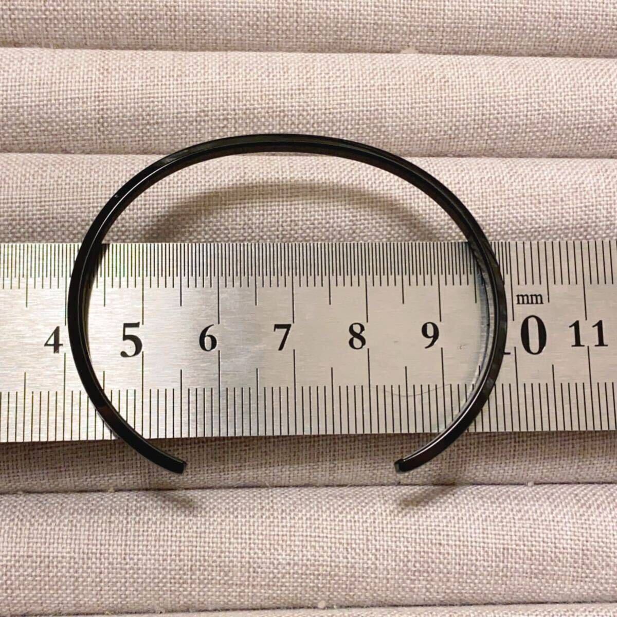 新品未使用　Daniel Wellington ダニエルウェリントン CLASSIC BRACELET ブレスレット　DW ブラック　Lサイズ　バングル
