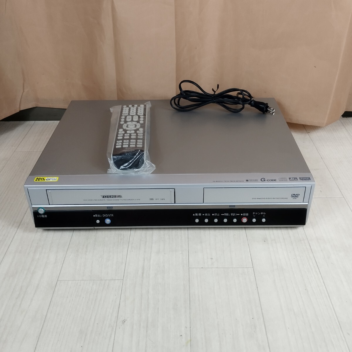 ほぼ未使用 極美品 東芝 VHS一体型DVDレコーダ D-VR5 アナログ機 ほぼ未使用 極美品 東芝 VHS一体型DVDレコーダ D-VR5 アナログ機