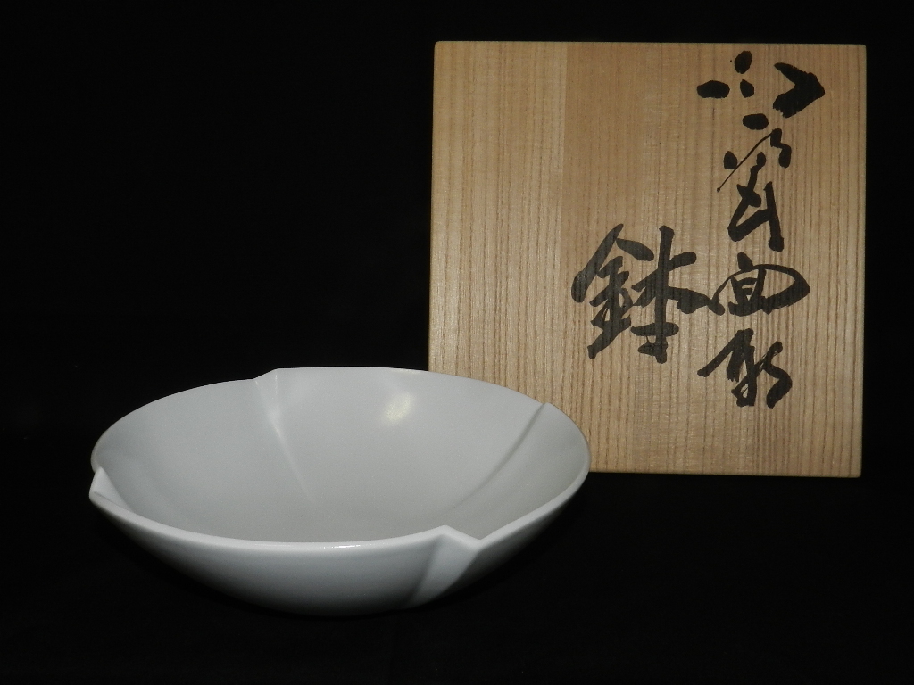 前田昭博 陶器 花瓶 木箱付き陶印無し 2025春夏新作】 前田昭博 木箱付き陶印無し 花瓶 陶器 工芸品