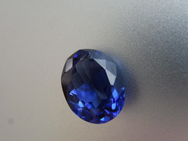 上品な輝きと色　鑑別付　タンザナイト　約11ct　ルース　裸石　リングやペンダントに！