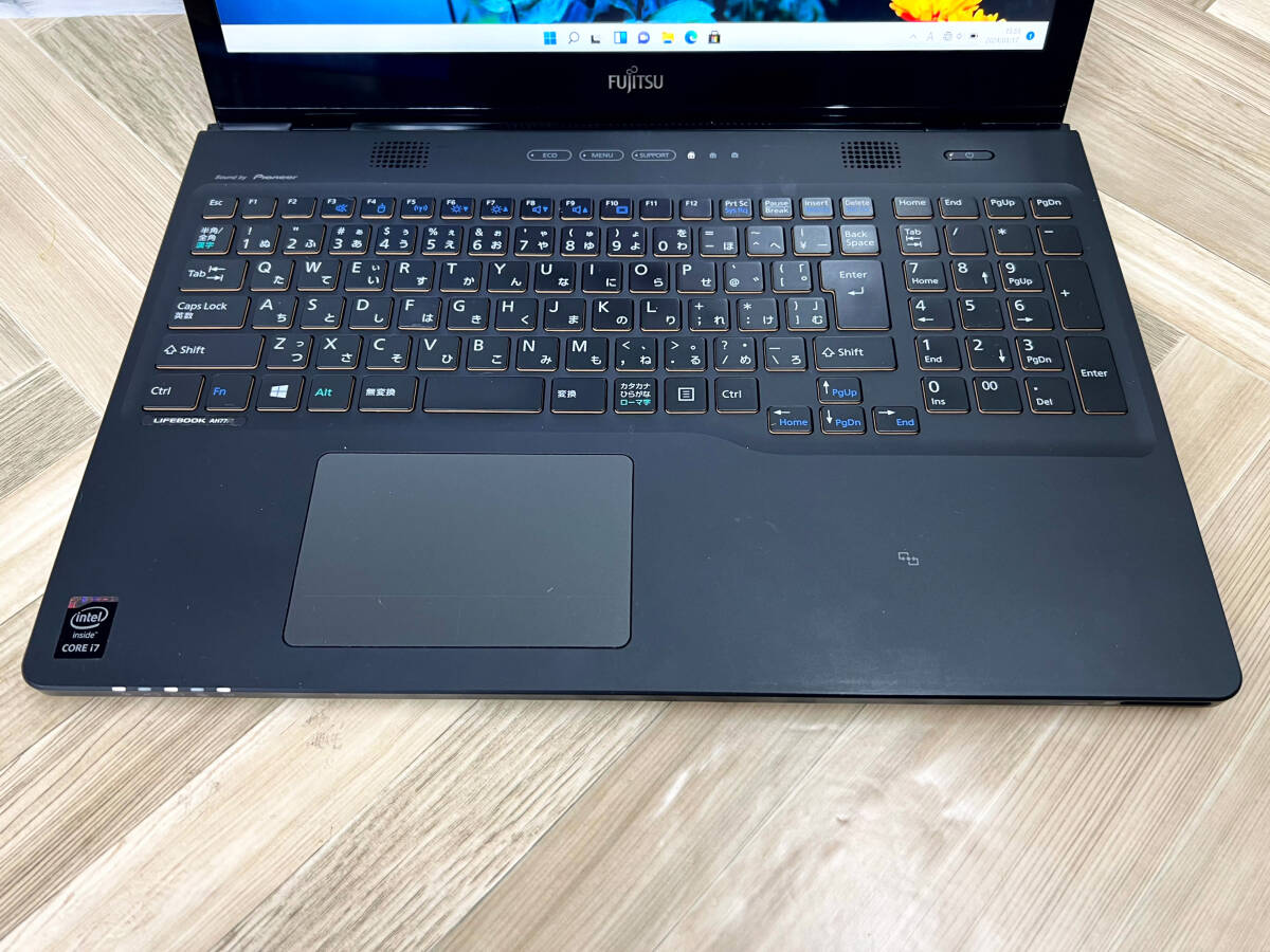 タッチパネル★新型Window11搭載/富士通/爆速Core-i7搭載/カメラ/高速新品SSD512GB/驚異の16GBメモリ/BD-RE/DVD焼き/オフィス/ソフト多數(shù)！
