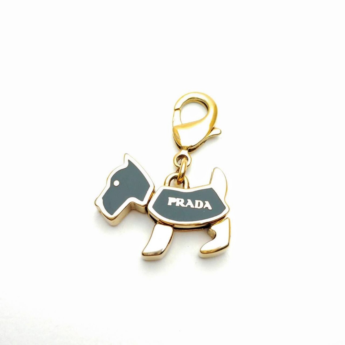 PRADA　プラダ　チャーム　キーホルダー　キーフック　キーリング　犬　イヌ　ドッグ　箱付き　メモ▲A7-52