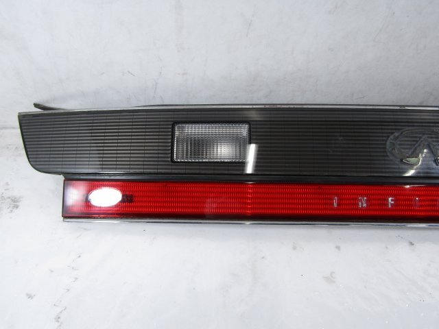 *[ дом частного лица рассылка не возможно ][40E+Q3] Nissan оригинальный G50 Infinity Q45 задний финишная отделка 