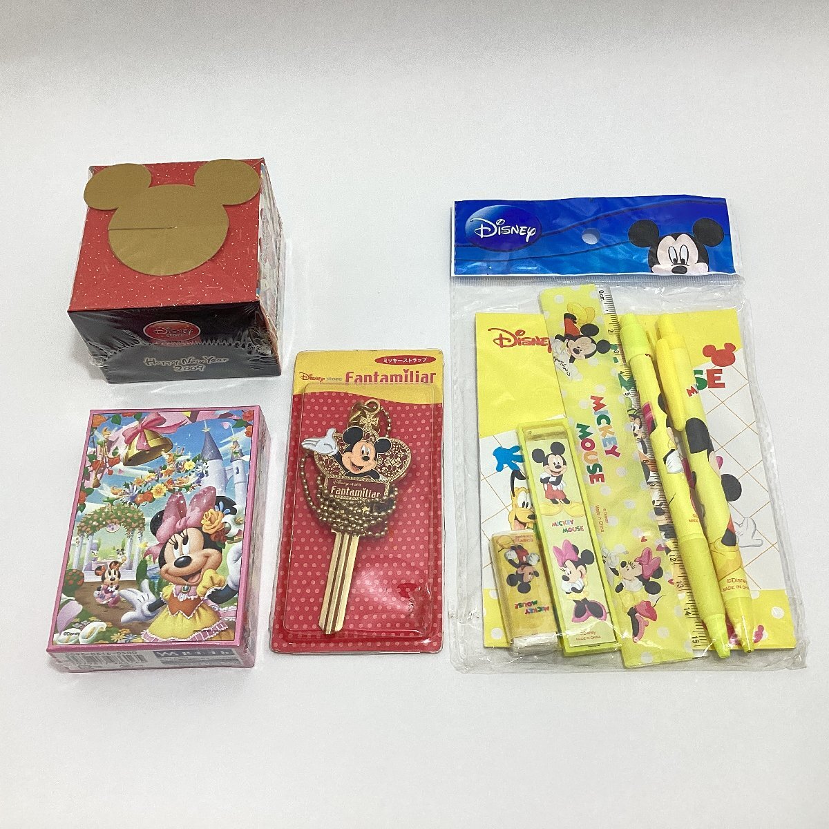ディズニー　ミッキーマウス　グッズ　色々 まとめて　くじB賞 ミッキーマウス フィギュア　懐中時(shí)計(jì)　文具セット　絵はがき　缶バッジ　等