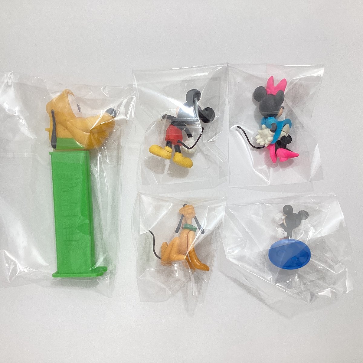 ディズニー　ミッキーマウス　グッズ　色々 まとめて　くじB賞 ミッキーマウス フィギュア　懐中時(shí)計(jì)　文具セット　絵はがき　缶バッジ　等