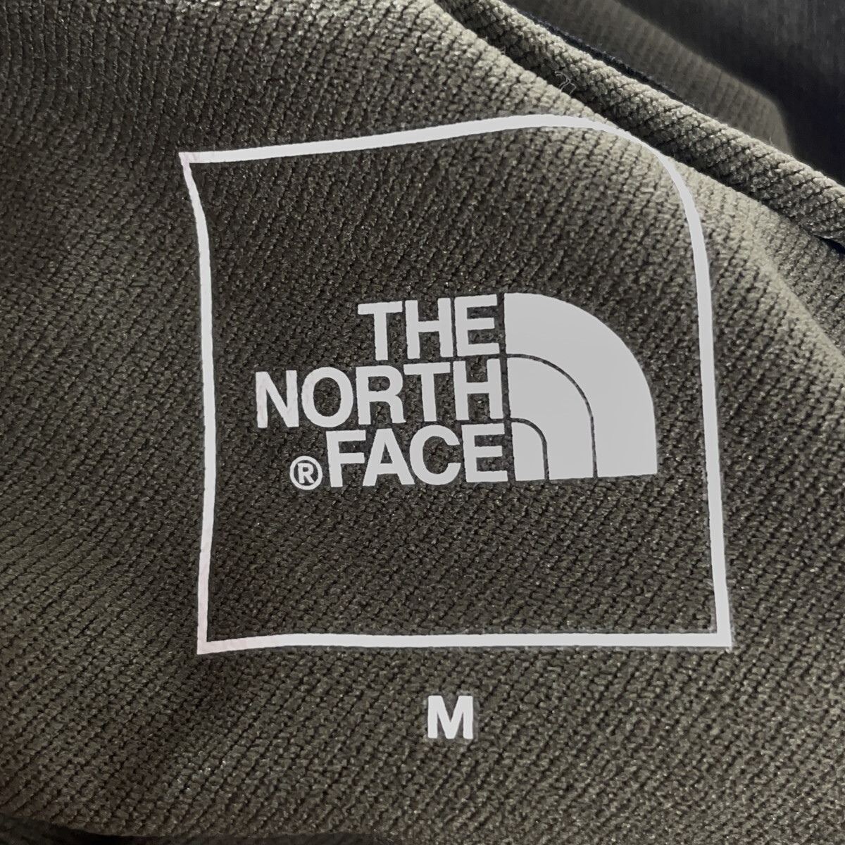 美品 THE NORTH FACE ザ?ノース?フェイス エイペックスフレックスフーディ ニュートープ NP72381 APEX Flex Hoodie NN 緑 M