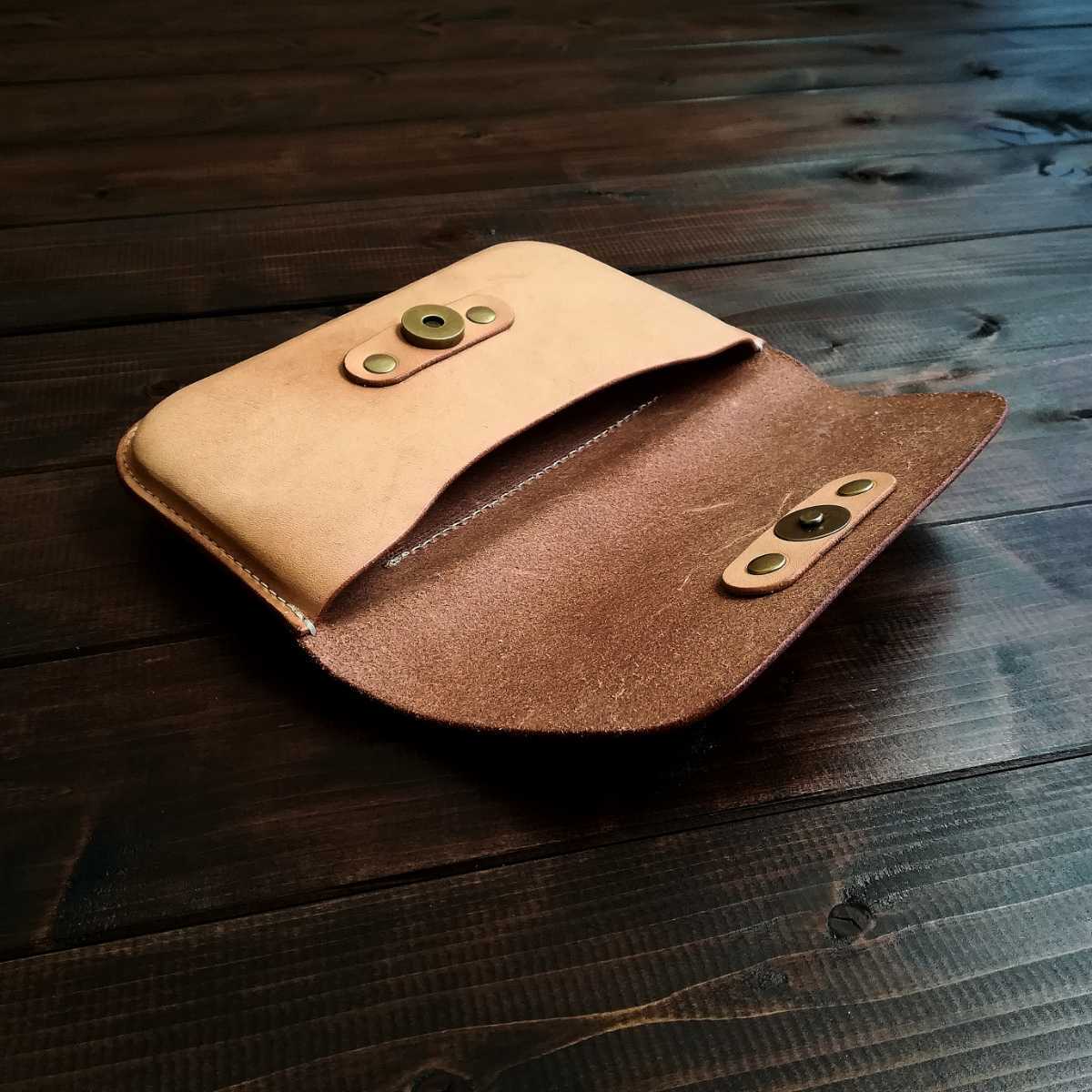 ハンドメイド 栃木レザー ポシェット ヌメ革 スマホケース 薄型 キャメル色 栃木レザー ポシェット ハンドメイド ヌメ革 スマホケース