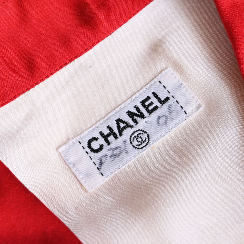 CHANEL ヴィンテージ シルク シャツ 金ボタン12個付き - アイボリー シャネル KL4BHK2H88