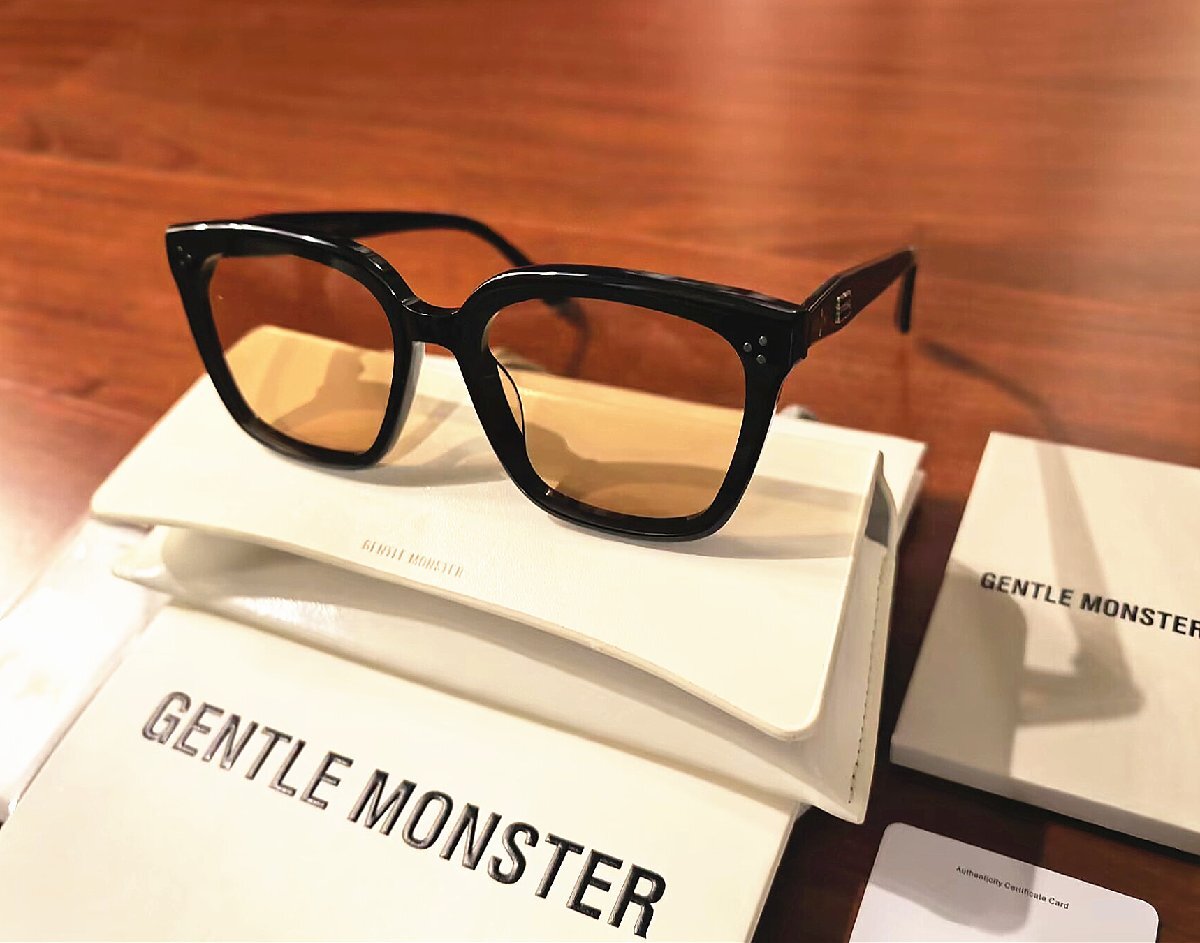 新品未使用※人気モデル*GENTLE MONSTER?ジェントルモンスター DEAR　登坂広臣 BTS 愛用?ブラック?サングラス?茶色