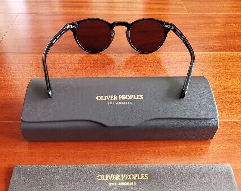 名作モデル☆イタリア制★「OLIVER PEOPLES/オリバーピープルズ」伝説の大人気作?OV5186?サングラス?メガネフレーム/黒