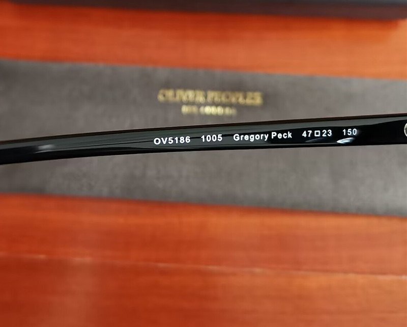 名作モデル☆イタリア制★「OLIVER PEOPLES/オリバーピープルズ」伝説の大人気作?OV5186?サングラス?メガネフレーム/黒