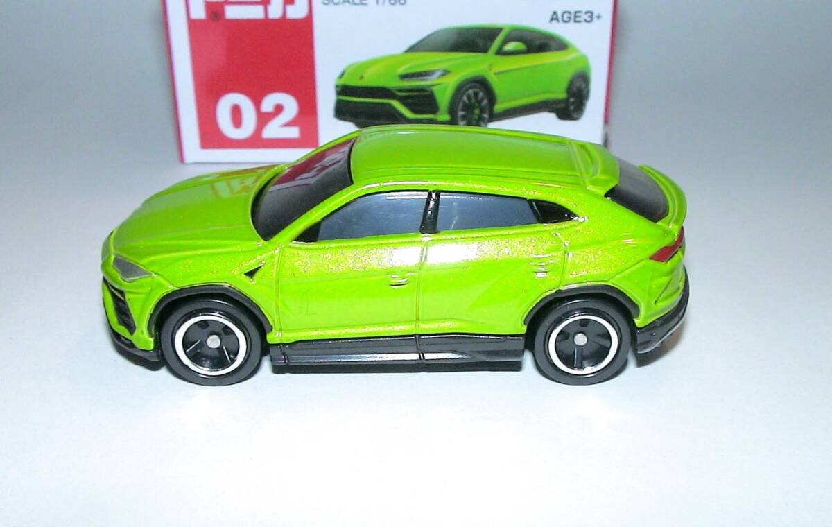 新品 アジア限定 ランボルギーニ・ウルス _画像4