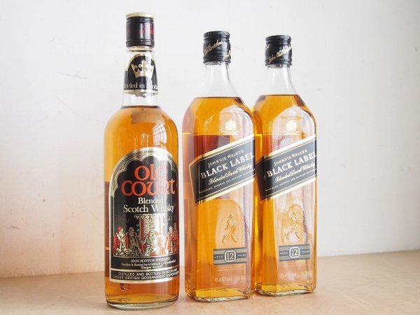 未開封 古酒 スコッチウィスキー 3本セット　ウィスキー　OLD COURT　760ml　43％　JOHNNIE WALKER BLACK LABEL　700ml　40％　箱無し　T52