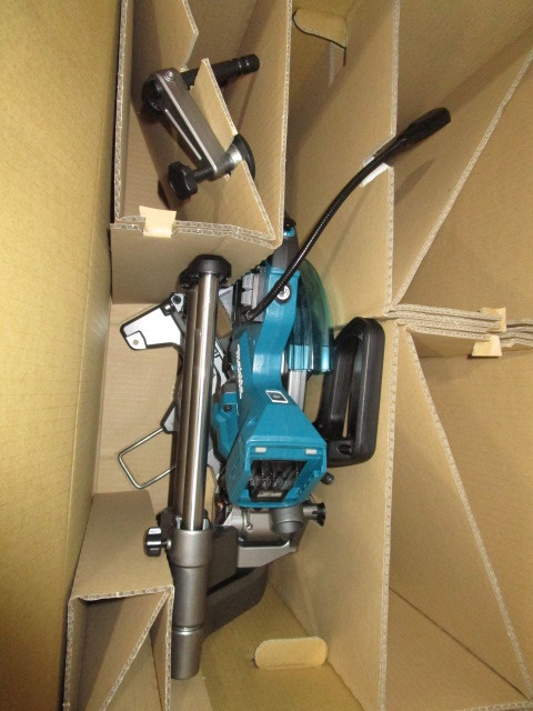 [ Makita ] 190mm заряжающийся скользящий циркулярная пила 40Vmax LS008GZ ( корпус только )( зарядное устройство * батарея продается отдельно ) (.. Tipsaw есть )