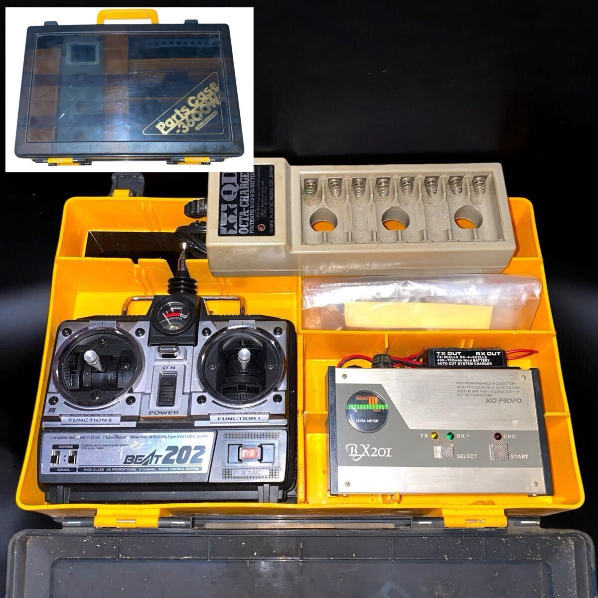 管:S411 動(dòng)作未確認(rèn) タミヤ プロポ 送信機(jī) KO PROPO BEAT 202 QD OCTA-CHARGER その他 ケース付