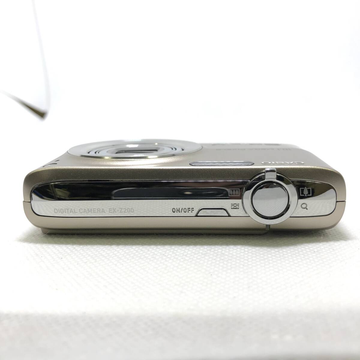 稼働　動(dòng)作確認(rèn)済み CASIO カシオ EXILIM EX-Z200 コンパクト　デジタルカメラ　予備バッテリー付き　ゴールド　デジカメ