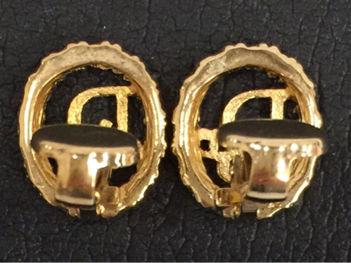 1 иен Christian Dior овальный Dior Logo стразы серьги обе уголок Gold цвет аксессуары 