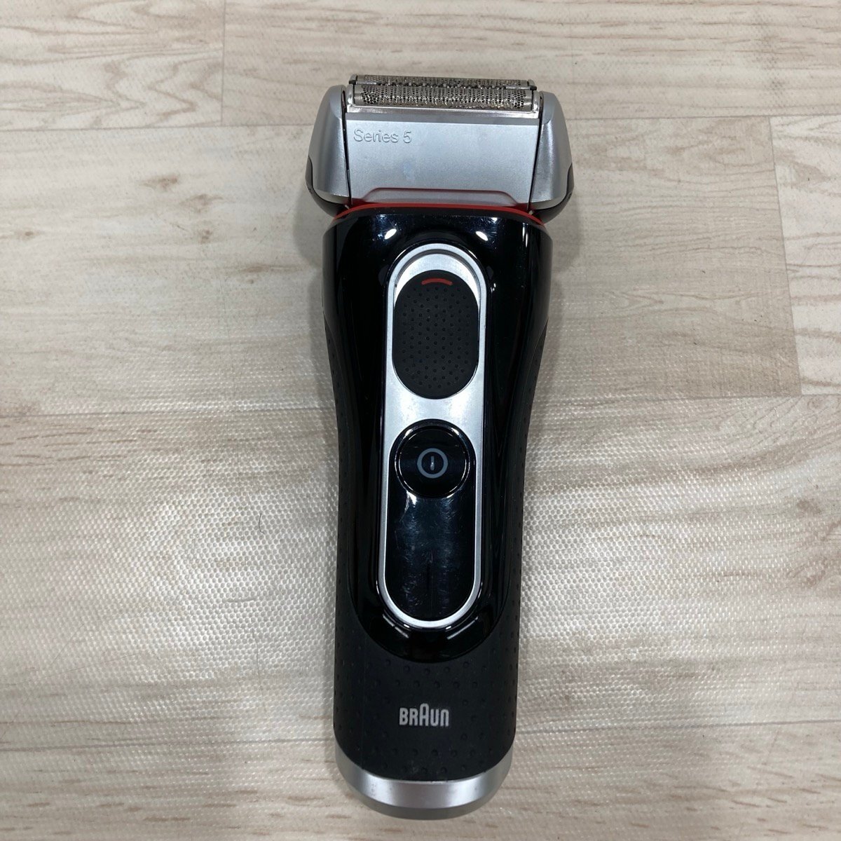 現(xiàn)狀品 BRAUN メンズシェーバー ブラウン シリーズ5 5748[F4583]