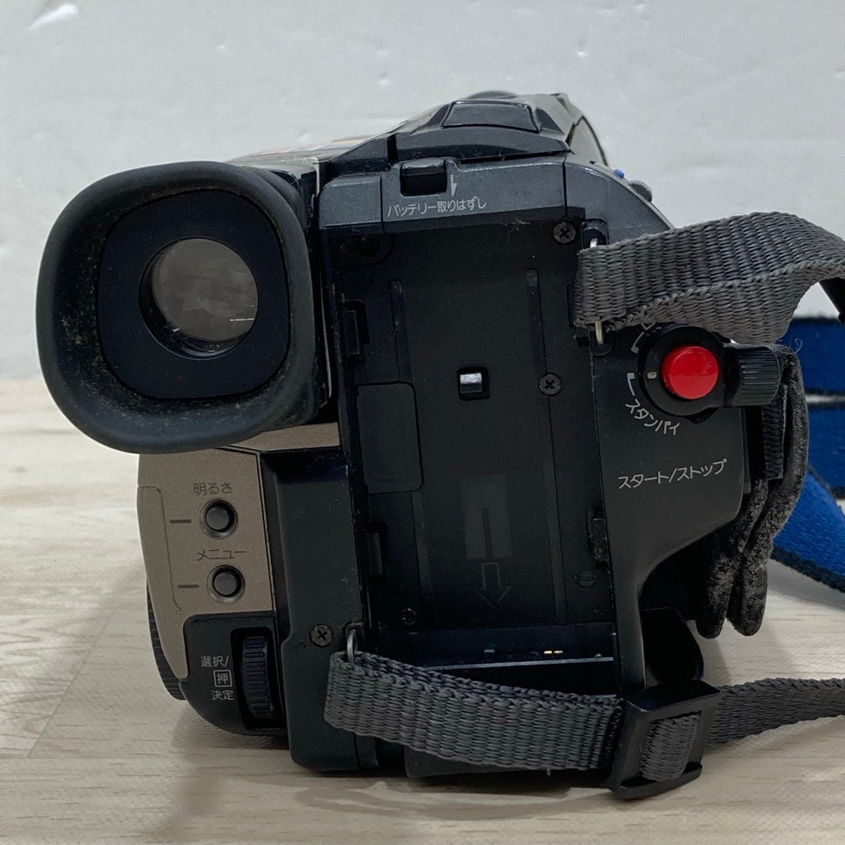動(dòng)作品 Sony ビデオカメラ Handycam Hi8 CCD-TR290[F5111]