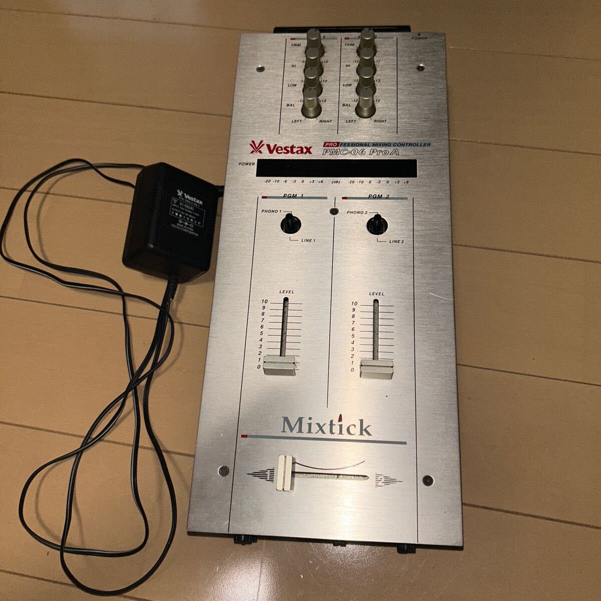 Vestax PMC-06 Pro A DJミキサー アダプター付き Vestax PMC-06 Pro A DJミキサー 純正アダプター付き|Yahoo