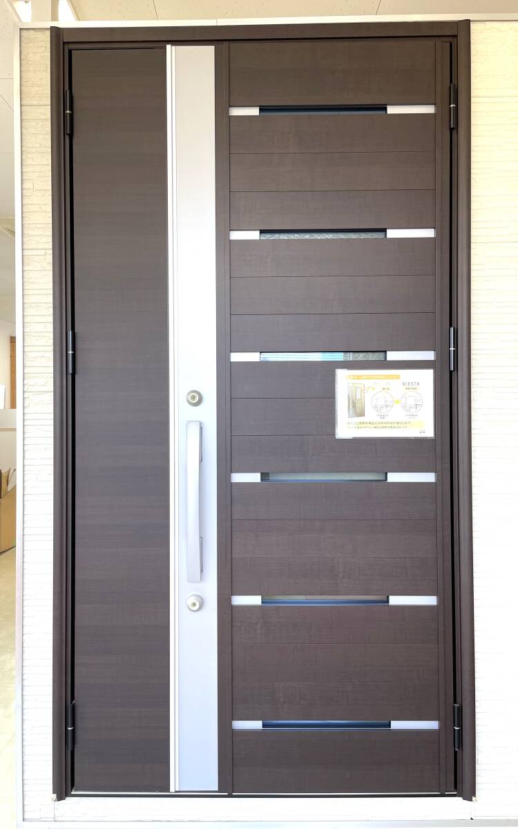 ◆モデルルーム設(shè)置品/LIXIL/リクシル/ジエスタ/玄関ドア/130×240㎝/枠有/戸建て/住宅設(shè)備◆XB17