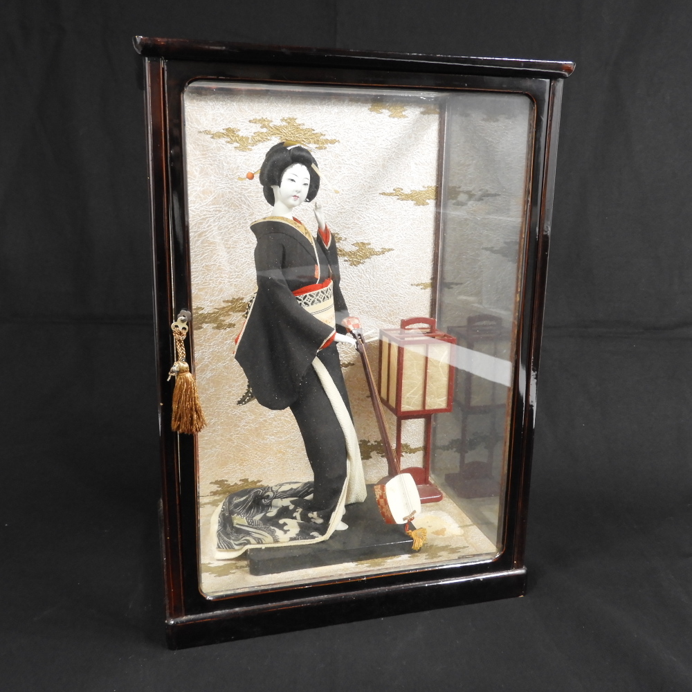 日本人形 ケース入り 美人人形 和装 舞妓 芸者 JAPANESE VINTAGE ANTIQUE DOLL GEISHA MAIKOSAN レトロ 着物 三味線 _画像1