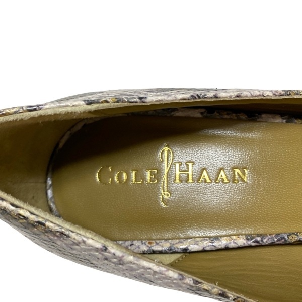 コールハーン COLE HAAN パンプス 6 1/2C - レザー 白×黒×マルチ レディース 型押し加工/NIKE AIR/アウトソール張?zhí)鏈g 靴