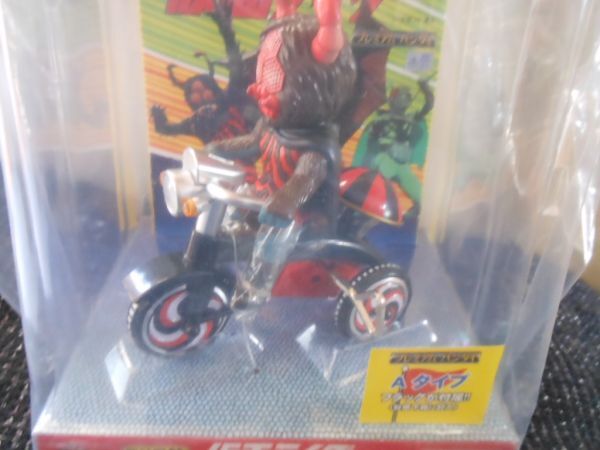 仮面ライダー旧1号、旧2号、蜘蛛男、ショッカー戦闘員が、ソフビ