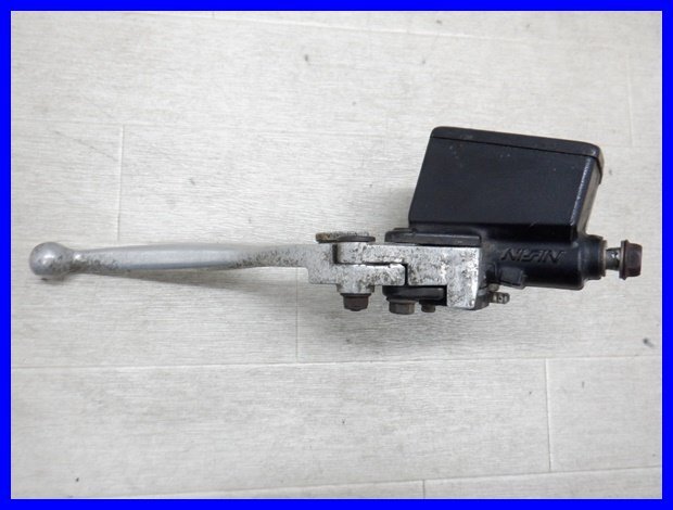 ！☆M672 GSF1200 GV75A フロントブレーキマスター NISSIN レバー ホルダー 80