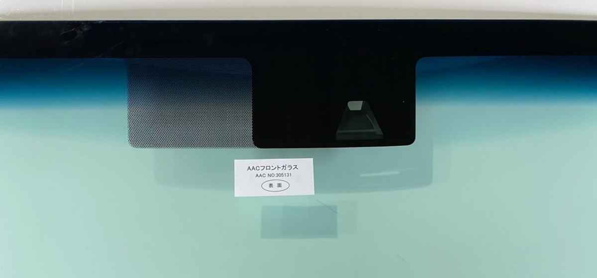 フロントガラス キャラバン 4D/5D 標(biāo)準(zhǔn)幅 日産 純正品番:※G2700-5YJ0A(GT) E26系 ボカシ:ブルー 305131