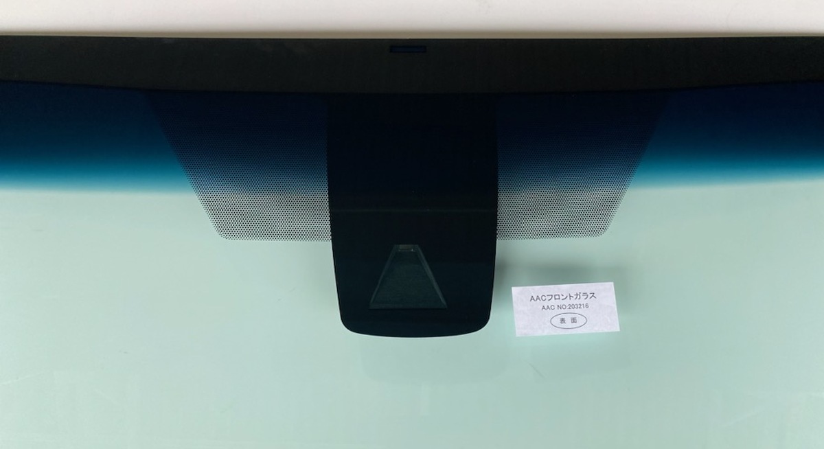フロントガラス プリウス 5D セダン トヨタ 純正品番:※56103-47942(GT) 50系 ボカシ:ブルー 203216