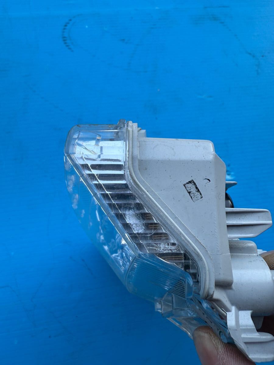 ￥500スタート！ZX-10R 2011-2015年 純正 テールランプ 管理:F172_画像3