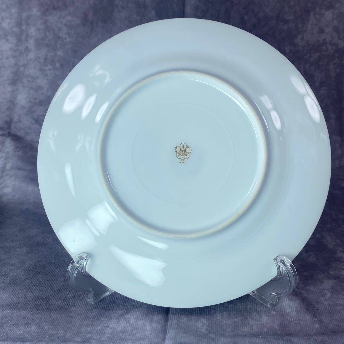 美品 大倉陶?qǐng)@ アレキサンドリーヌ プレート 金彩 OKURA 大倉 赤 金彩 19.5cm ケーキ皿 葡萄紋 高級(jí)ライン 高貴な赤 e