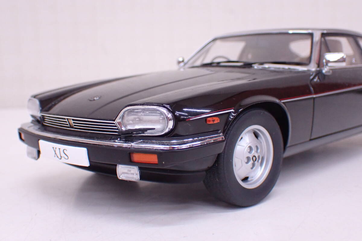  прекрасный товар AUTOart Jaguar миникар 1/18 Jaguar XJ-S V12 G06035T