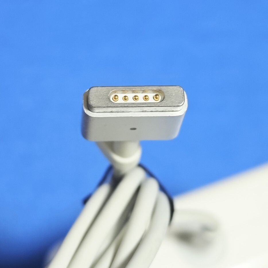 Apple 60W MagSafe2 Power Adapter
