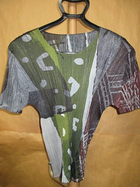 プリーツプリーズ　イッセイミヤケ　PLEATS PLEASE ISSEY MIYAKE　総柄　プリーツ　カットソー　4