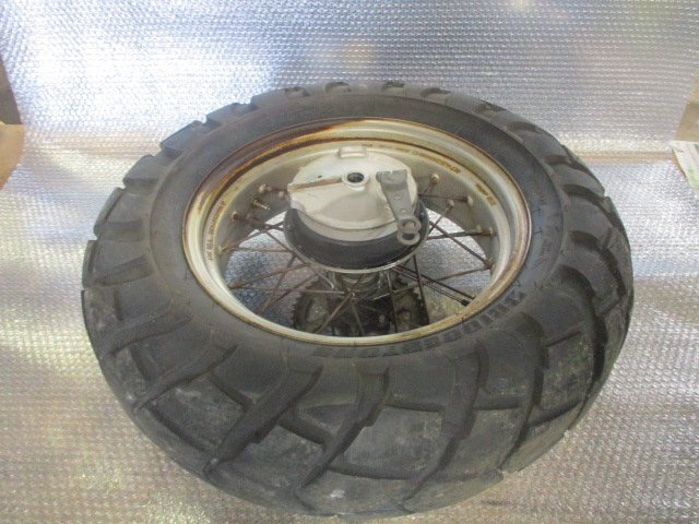 A7AG05 TW200 リアホイール DG07J S
