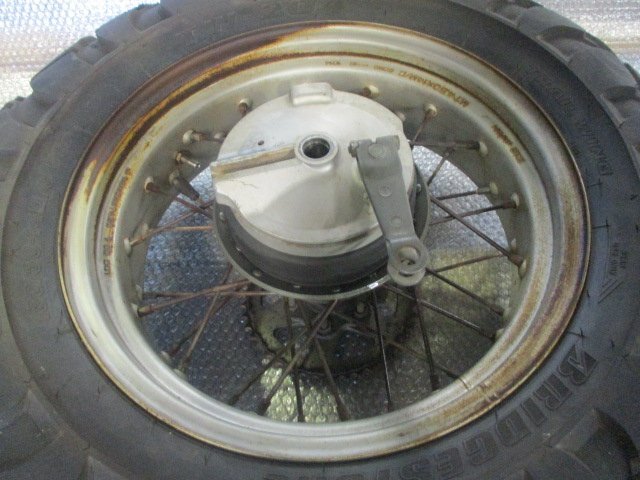 A7AG05 TW200 リアホイール DG07J S